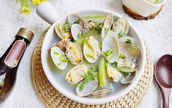 Canh ngao nấu bí đao ngọt mát ngày nóng