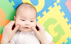 Véo má trẻ: Sướng tay nhưng hại con
