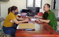Bỗng dưng nhận được số tiền lớn từ tài khoản lạ, người phụ nữ chủ động trả lại