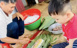 Đưa con về quê đón Tết trong yêu thương 
