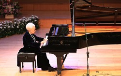 "Cây đại thụ" piano Thái Thị Liên: Phím dương cầm đã thôi ngân