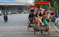 Thủ tướng: Sửa đổi, bổ sung các chính sách về thị thực tạo thuận lợi cho khách du lịch nhập cảnh