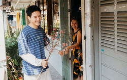 Anh Tú mang không khí Sài Gòn đón Tết vào MV "Mừng con về nhà"