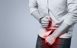 Dấu hiệu cảnh báo căn bệnh ung thư phổ biến hàng đầu ở nam giới và 5 đối tượng cần lưu ý