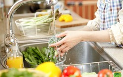 Tuần lễ “Dinh dưỡng và phát triển”: Sử dụng và bảo vệ nước sạch đúng cách