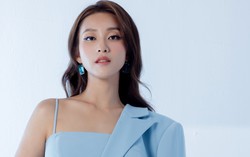 Khả Ngân mê trang phục màu xanh dương