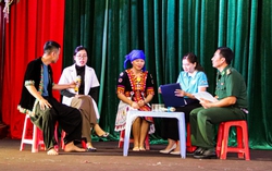 Giao lưu câu lạc bộ “Phụ nữ giữ gìn và phát huy bản sắc văn hóa dân tộc Mông”
