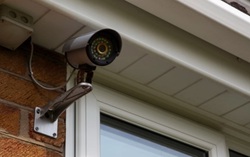 Camera đường phố - khắc tinh của tội phạm