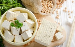 Ăn đậu phụ làm suy giảm ham muốn ở nam giới? Chuyên gia giải đáp