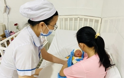 Sản phụ bị rối loạn dẫn truyền nhịp tim hiếm gặp