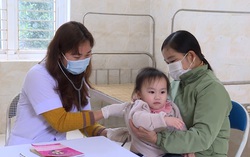 Cần nâng cao dịch vụ y tế cơ sở - "phòng tuyến đầu" chăm sóc sức khỏe bà con dân tộc thiểu số