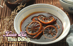Dùng đường phèn với một loại quả làm thức uống giúp trị ho khan, cấp ẩm da hiệu quả