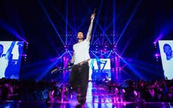 "8WONDER" đưa Maroon 5 đến Phú Quốc United Center
