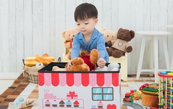 Người bà gây tranh cãi khi cho rằng không nên tặng nhiều quà cho các cháu