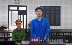 Thủ súng, còng số 8 để buôn ma túy, thanh niên 25 tuổi lĩnh án chung thân
