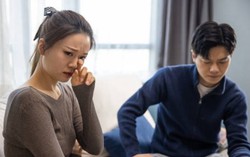 Sau khi mẹ mất, em chồng tôi muốn lấy lại 600 triệu đã biếu bà