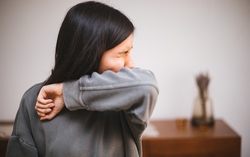 5 tác hại khó lường của việc nhịn hắt hơi