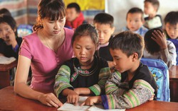 Không cào bằng tỉ lệ giảm biên chế với giáo viên vùng cao