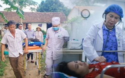 Mẹ của bé gái nhặt ve chai được đưa đến bệnh viện điều trị miễn phí, hàng xóm xúc động: "Như một giấc mơ vậy"