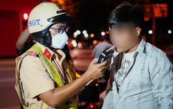 Người dân có thể yêu cầu Cảnh sát giao thông thay ống thổi nồng độ cồn mới