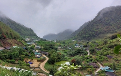 Những người “tiên phong” trên cổng trời Mường Lống