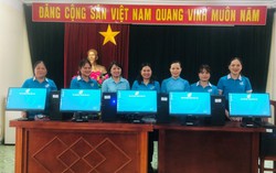 Trung ương Hội tặng máy tính cho các xã khó khăn tỉnh Bắc Kạn