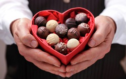 Tự tay làm chocolate ngọt ngào dành tặng người thương trong ngày lễ Tình nhân 