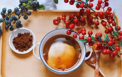 Món chè trứng gà đường đen tốt cho chị em giảm đau bụng khi "đến tháng"