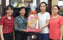 Hội LHPN Quận 8 thăm, động viên nữ công dân tình nguyện nhập ngũ 