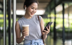 Giao dịch chuyển khoản... bằng giọng nói