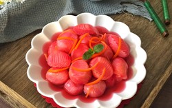 Củ cải muối sẽ ngon hơn khi cho thêm 1 nguyên liệu quen thuộc, ăn vào còn giúp đẹp da