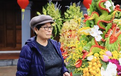 Người phụ nữ gần 30 năm làm lễ dâng Đức Thánh Trần