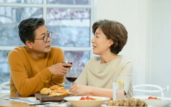 Mẹ chồng muốn đón người đàn ông từng phá nát cuộc đời bà về nuôi