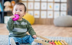 Bác sĩ chuyên khoa Nhi chỉ ra loạt thực phẩm tốt cho sự phát triển trí não trẻ