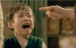 2 câu cửa miệng của cha mẹ là căn nguyên khiến trẻ ngày càng tự ti