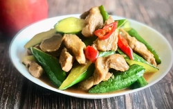 Thử 1 lần xào thịt heo với nguyên liệu này