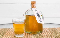 Kombucha: Đồ uống giải nhiệt ngày hè và những lợi ích cho sức khỏe