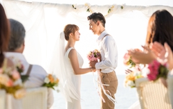 Đi đám cưới bạn thân, tôi tái mặt khi nhìn thấy chú rể
