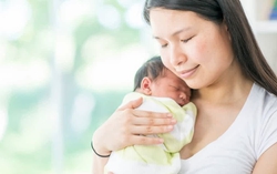 Biết sự thật về đứa con nuôi mà tôi càng thương con hơn