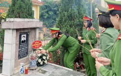 Hội Phụ nữ Học viện Cảnh sát nhân dân về nguồn, trao đổi nghiệp vụ công tác Hội tại Hưng Yên