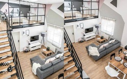 Thiết kế nhà tập thể 50m² ấn tượng với gam màu đen và gỗ