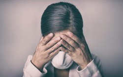 Nam thanh niên đột nhiên đau đầu dữ dội, yếu nửa người phải, đi mổ cấp cứu can thiệp ngay trong đêm