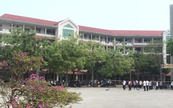 Vụ nữ sinh tự vẫn: Mẹ cùng con từng lên trường xin chuyển lớp nhưng không được đồng ý?