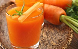 Bác sĩ da liễu chia sẻ thức uống mùa hè có tác dụng chống nắng và tia cực tím