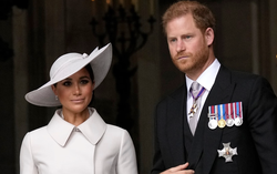 Không nhận được lời xin lỗi chính thức từ Vương thất, Harry và Meghan ngậm ngùi chịu thoả hiệp