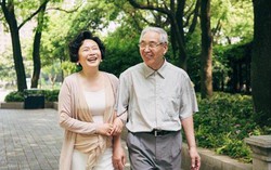 Về già, người khôn ngoan tránh chi tiền vào 3 "vùng cấm" này
