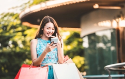 Nhặt được nhẫn cưới cũ của chồng, tôi đem bán luôn có ngay vài triệu