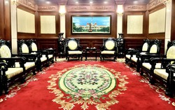 TPHCM tạm dừng đăng ký chương trình tham quan trụ sở UBND Thành phố