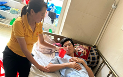 Hơn 400 triệu đồng ủng hộ nạn nhân bị cắt cụt 1 chân sau vụ nổ kinh hoàng ở Nghệ An