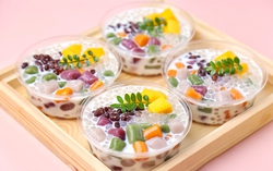 Chè khoai dẻo ngũ sắc ngọt mát mùa hè